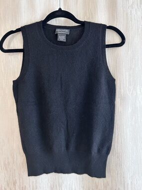Lord & Taylor 100 % Cashmere Black Sleeveless Sweater Vest - XS
